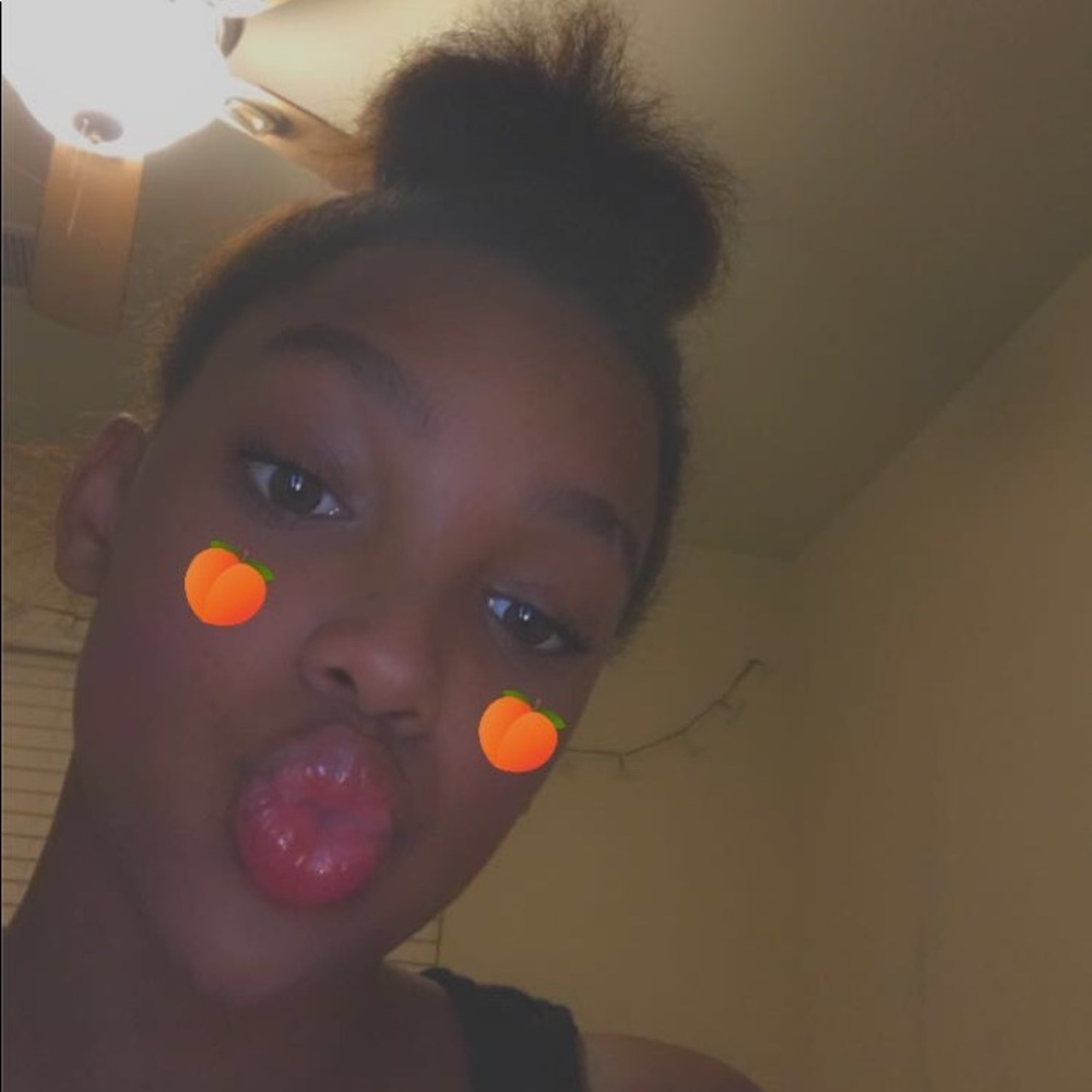 Meet your Posher, Ariana